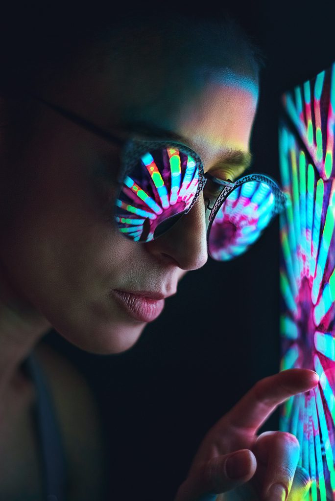 campaña visual luz uv